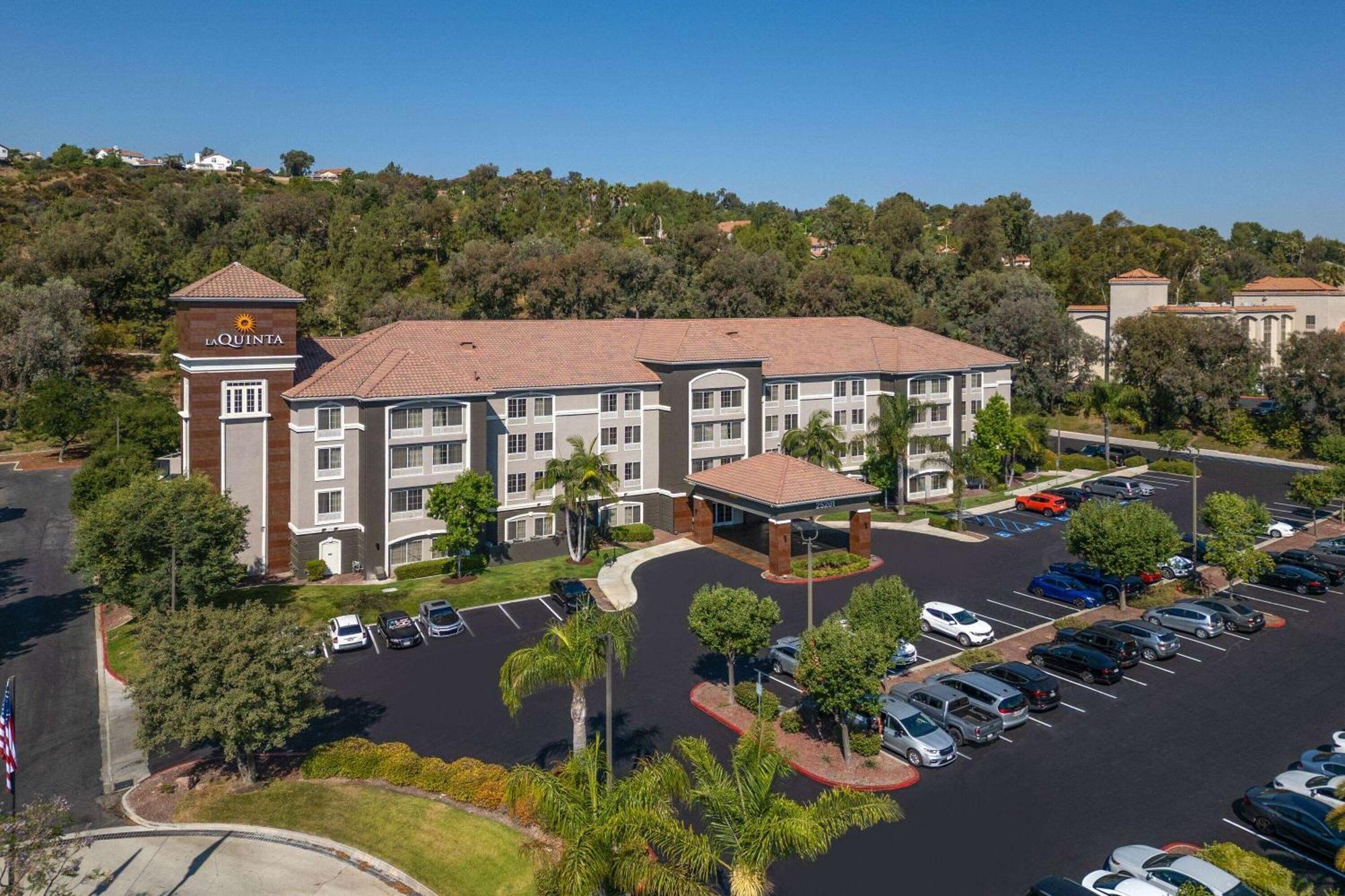 La Quinta By Wyndham Santa Clarita - Valencia Hotel Stevenson Ranch Exterior photo